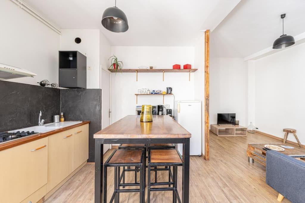Le Charmant Hello Palois-T2-Wifi Apartamento Pau Exterior foto